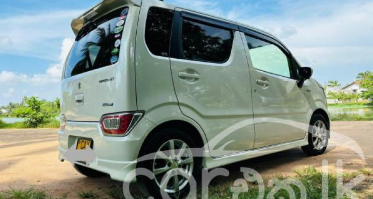 SUZUKI WAGON R FZ 2017