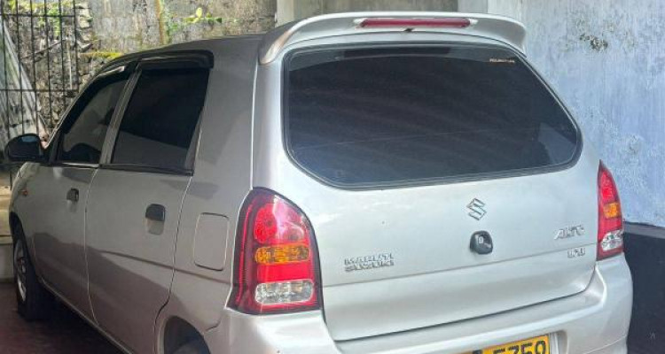 SUZUKI ALTO 2011