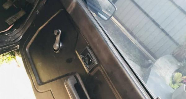 MITSUBISHI LANCER BOX 1983