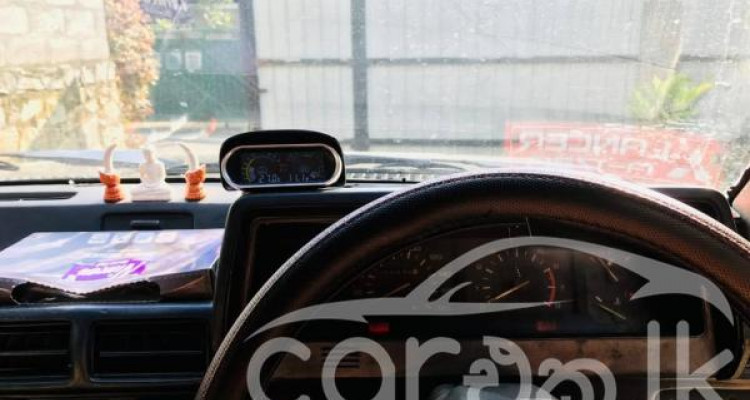 MITSUBISHI LANCER BOX 1983