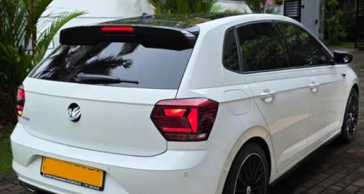 VOLKSWAGEN POLO 2019