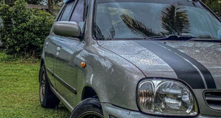 NISSAN MARCH K11 2000