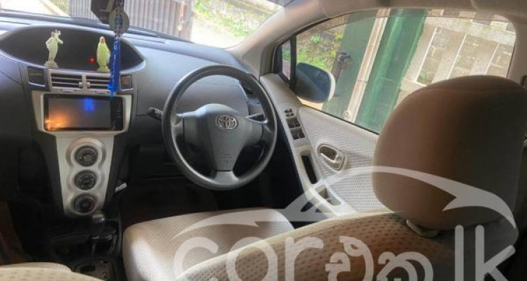 TOYOTA VITZ 2007