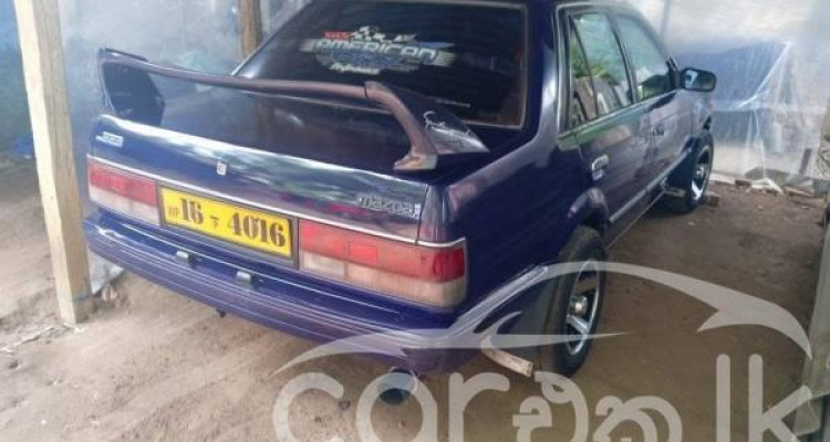 MAZDA 323 1988