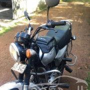 BAJAJ BOXER 2004