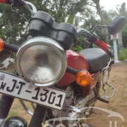 BAJAJ BOXER 2004