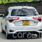 TOYOTA VITZ 2018