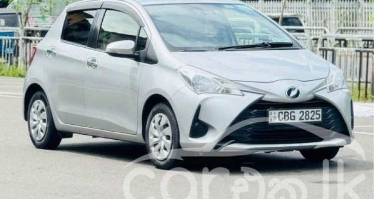 TOYOTA VITZ 2018