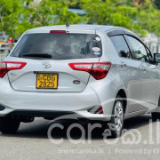 TOYOTA VITZ 2018