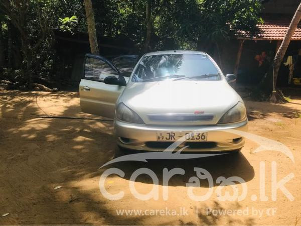 KIA RIO 2002