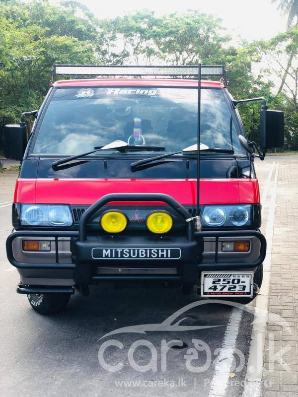 MITSUBISHI DELICA PO5 1995
