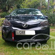 TOYOTA VITZ 2015