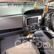 TOYOTA VITZ 2015
