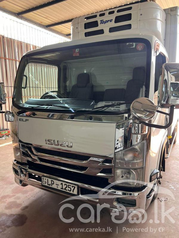 ISUZU ELF FREEZER 2014