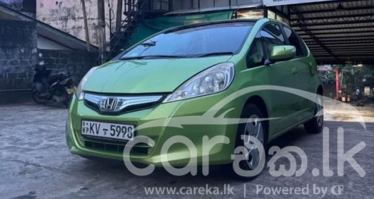 HONDA FIT GP1 2012