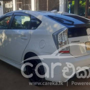 TOYOTA PRIUS 2011