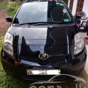 TOYOTA VITZ 2010
