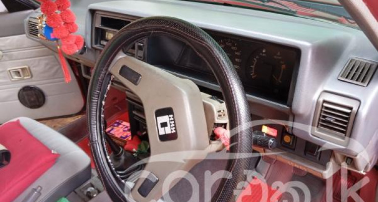 TOYOTA COROLLA KE72 1989