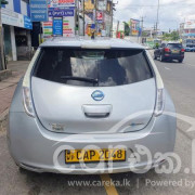 NISSAN LEAF ZE0 2012