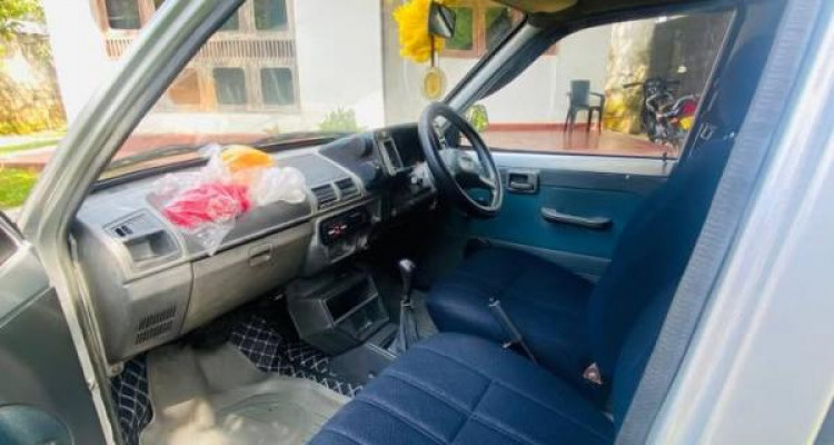 SUZUKI MARUTI 800 2005