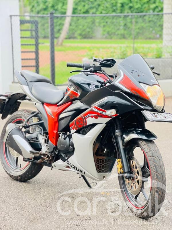 SUZUKI GIXXER 2018
