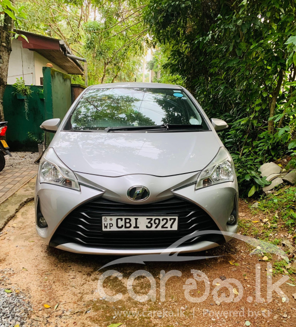 TOYOTA VITZ 2018