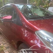 TOYOTA VITZ 2018
