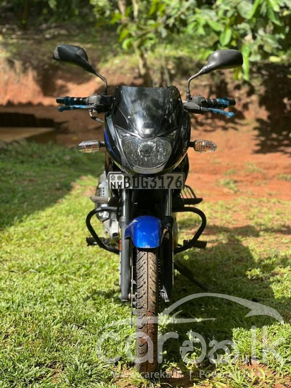 BAJAJ PULSAR 150 2015