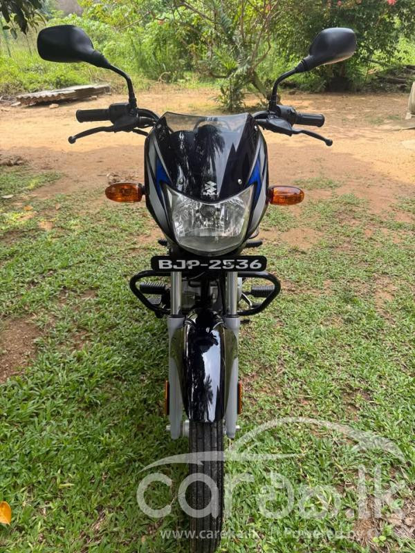 BAJAJ CT100 2025