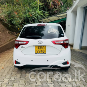 TOYOTA VITZ 2017