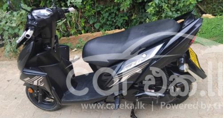 YAMAHA ZR 2018