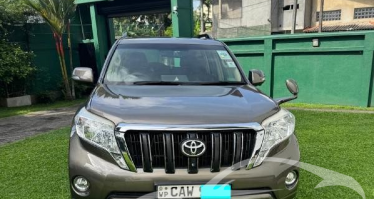 TOYOTA LAND CRUISER PRADO 150 2015