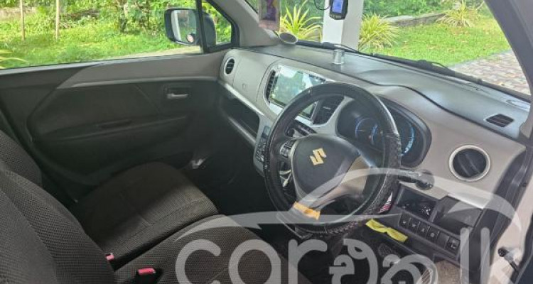 SUZUKI WAGON R FZ 2015