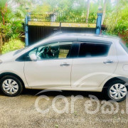 TOYOTA VITZ 2018