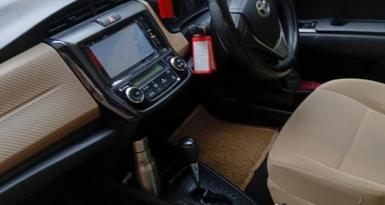TOYOTA AXIO 2015