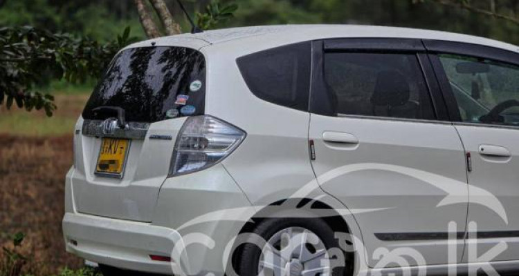HONDA FIT GP1 2012