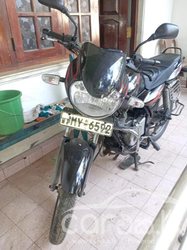 BAJAJ DISCOVER 125