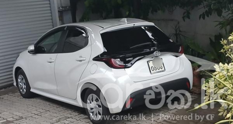 TOYOTA YARIS 2024
