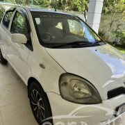 TOYOTA VITZ 1999