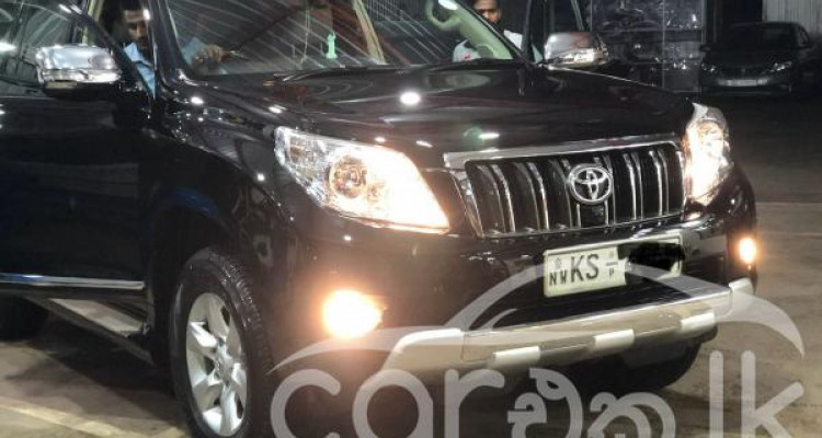 TOYOTA PRADO 2010