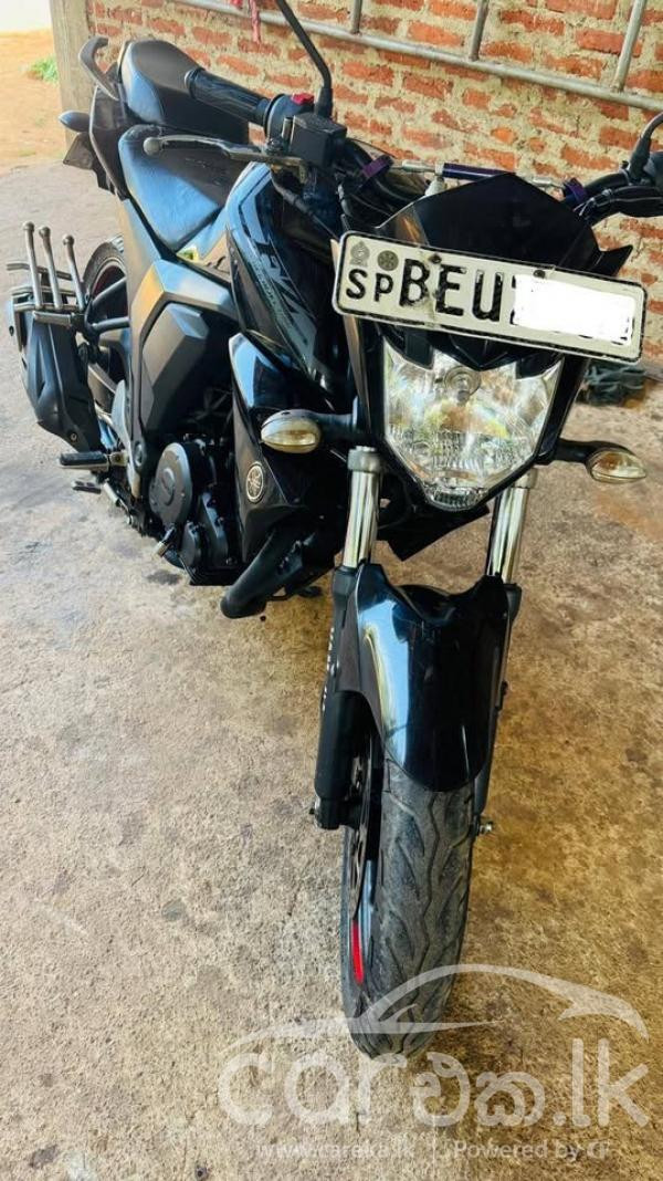 YAMAHA FZ 2016