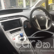 TOYOTA PRIUS 2013