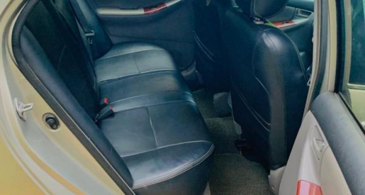 TOYOTA COROLLA 121 2001