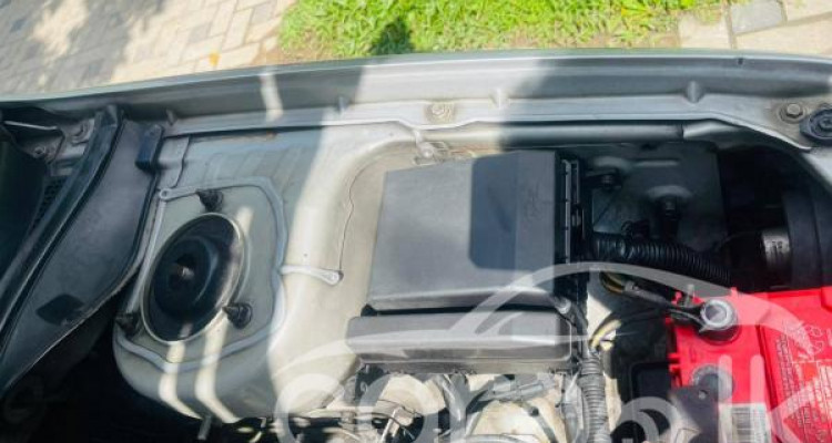 MITSUBISHI LANCER CS1 2002