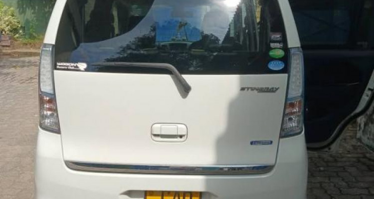 SUZUKI WAGON R STINGRAY 2014