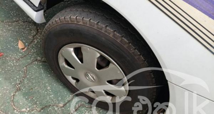 NISSAN CARAVAN E25 2010