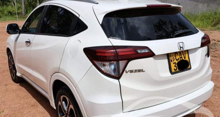 HONDA VEZEL 2016