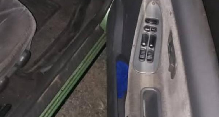 NISSAN DOCTOR SUNNY 1992