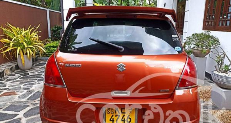 SUZUKI SWIFT 2004