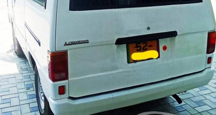 MITSUBISHI L300 1984